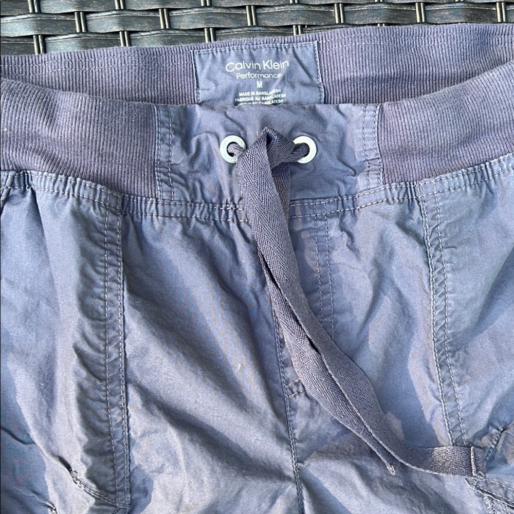 Calvin Klein Performance Navy Capri Pants